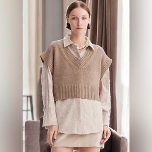 THEO The Label Pallas Cropped Knit Gilet Vest NWT More pics to come